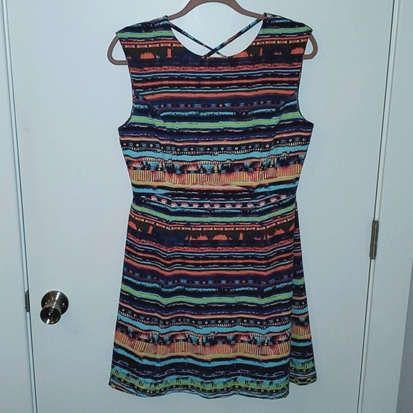 Title Nine Multicolor Stripe Hillary Sassy Back Dress Size Medium - Picture 12 of 12